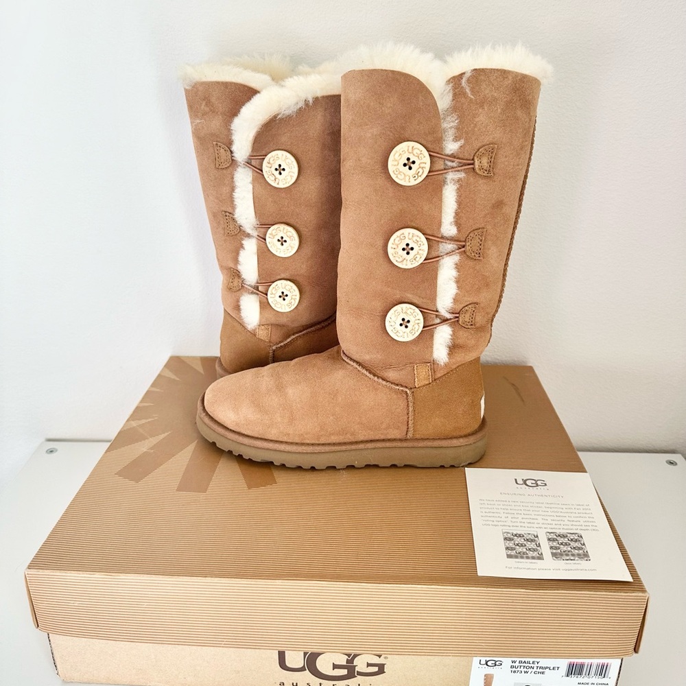 UGG Australia Bailey Button Chestnut Triplet Boots Size 6